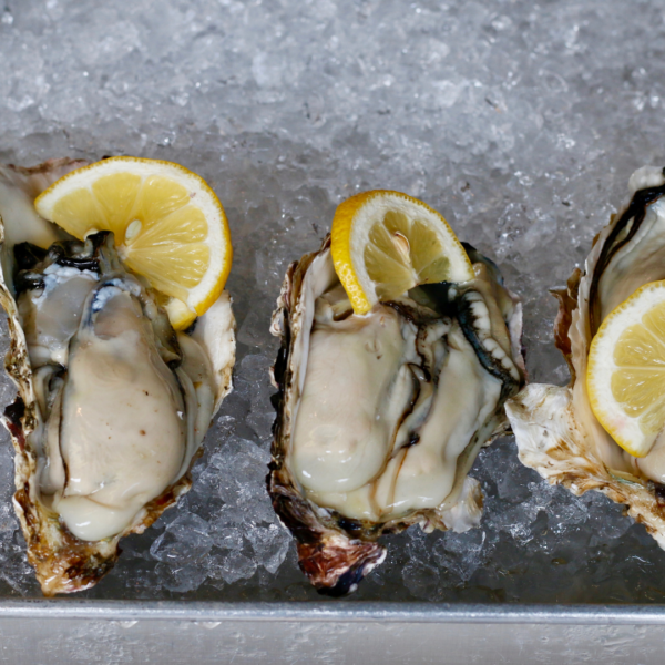 牡蠣が大好きなあなたへ！全国唯一の美牡蠣は、ヨーロッパでも大人気！安芸津産の「美牡蠣」は、これからの時期におすすめ｜広島のぶちうまいを届ける通販サイト